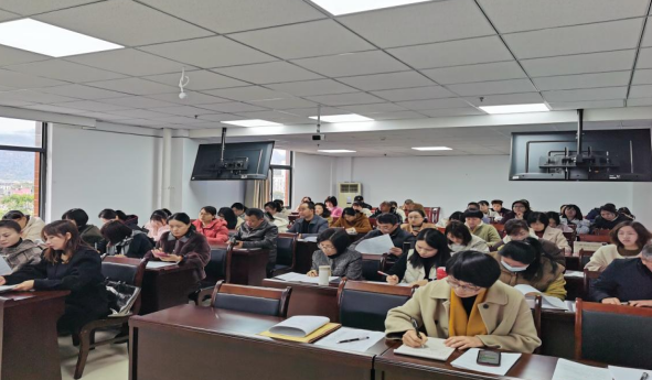 辨明途以力行，逐远山而奋进——仙游县教师进修学校召开2025年春季小学语文、英语学科教学质量分析会 